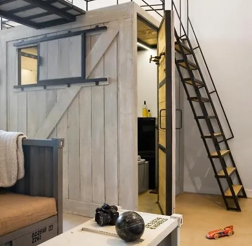 Apartman Sur Les Pas De Jules Verne