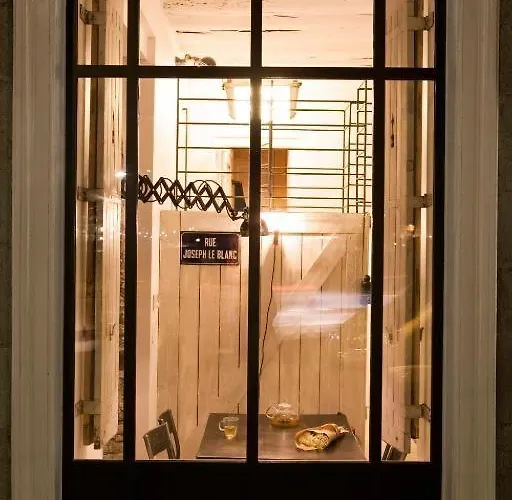 Apartman Sur Les Pas De Jules Verne *