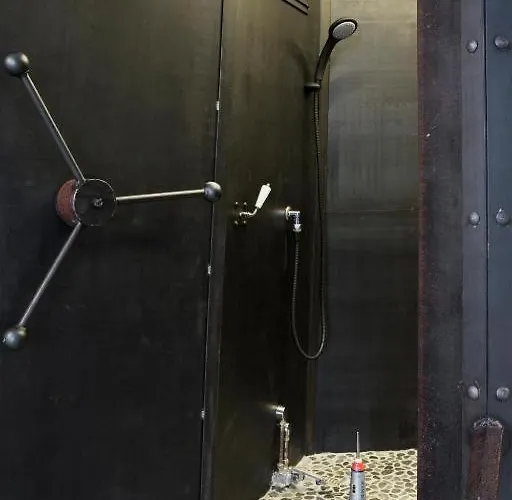 Sur Les Pas De Jules Verne