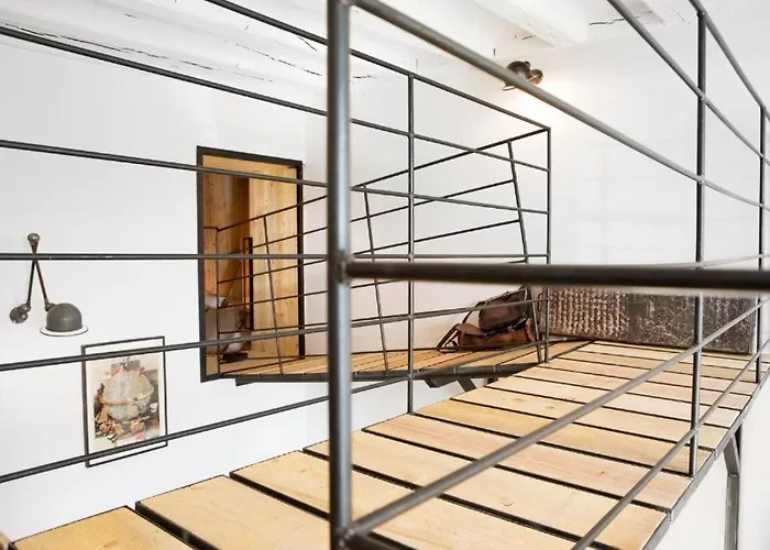 Sur Les Pas De Jules Verne